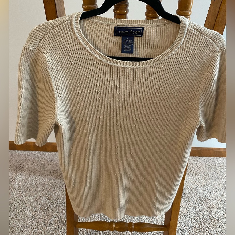 Laura Scott short sleeve women’s top